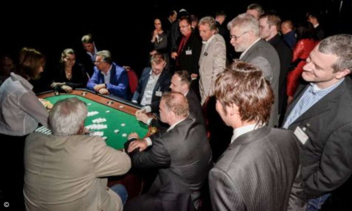 An den Spieltischen herrschte großer Andrang (Foto: Oki Systems)