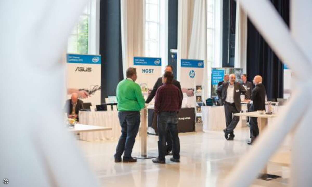 Zahlreiche Hersteller-Partner waren auch dieses Jahr auf der Channel-Roadshow dabei (Bild: Intel)