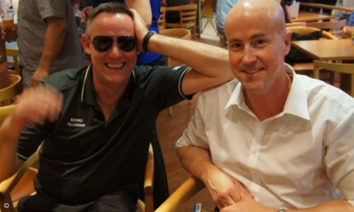 Bernd Tillmann und Matthäus Hose in Party-Stimmung (Bild: CRN)