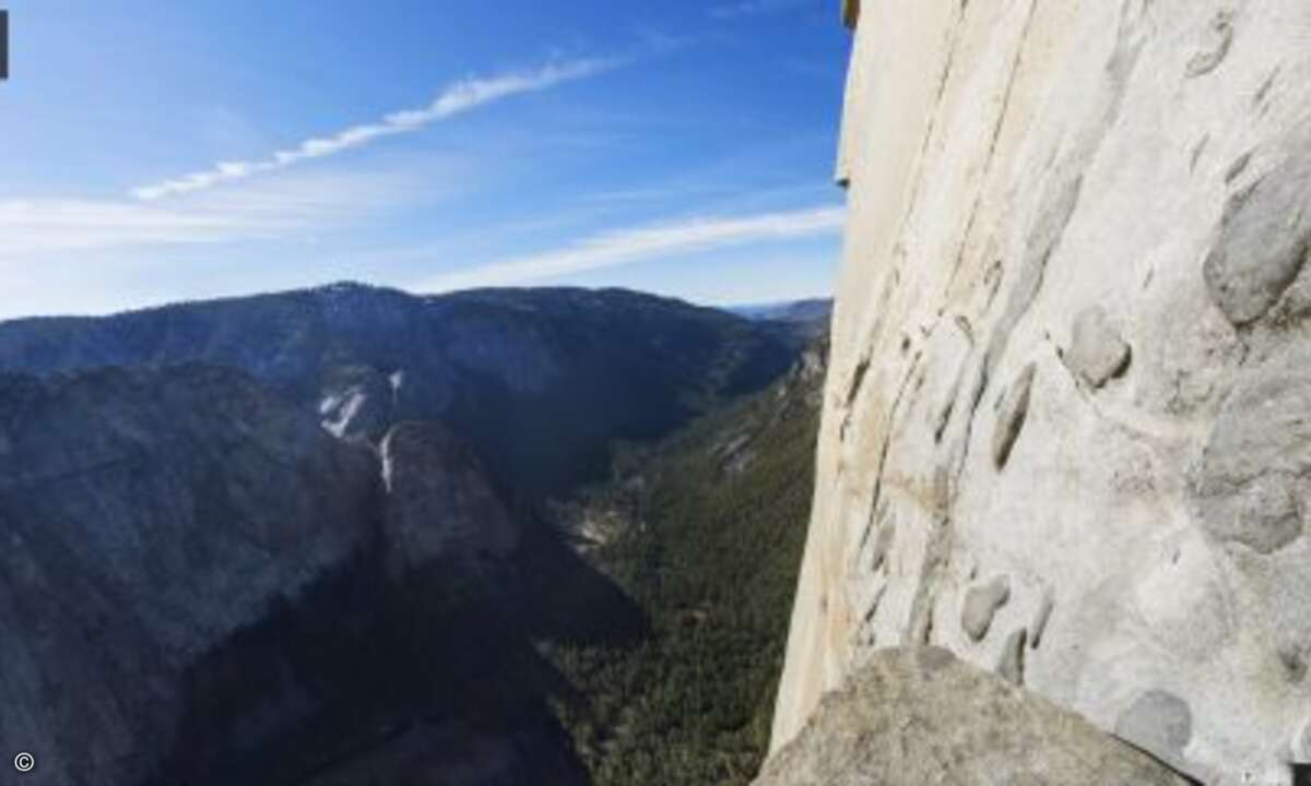 Bevor die Sonne untergeht, sollte man sich allmählich dem gipfel nähern (Foto: Google Street View)