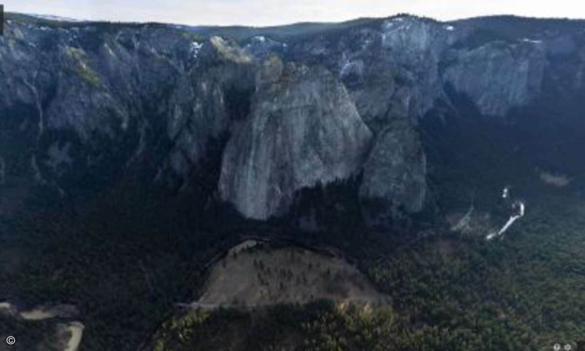 Bevor man dann von oben den Blick ins Tal genießen kann... (Foto: Google Street View)