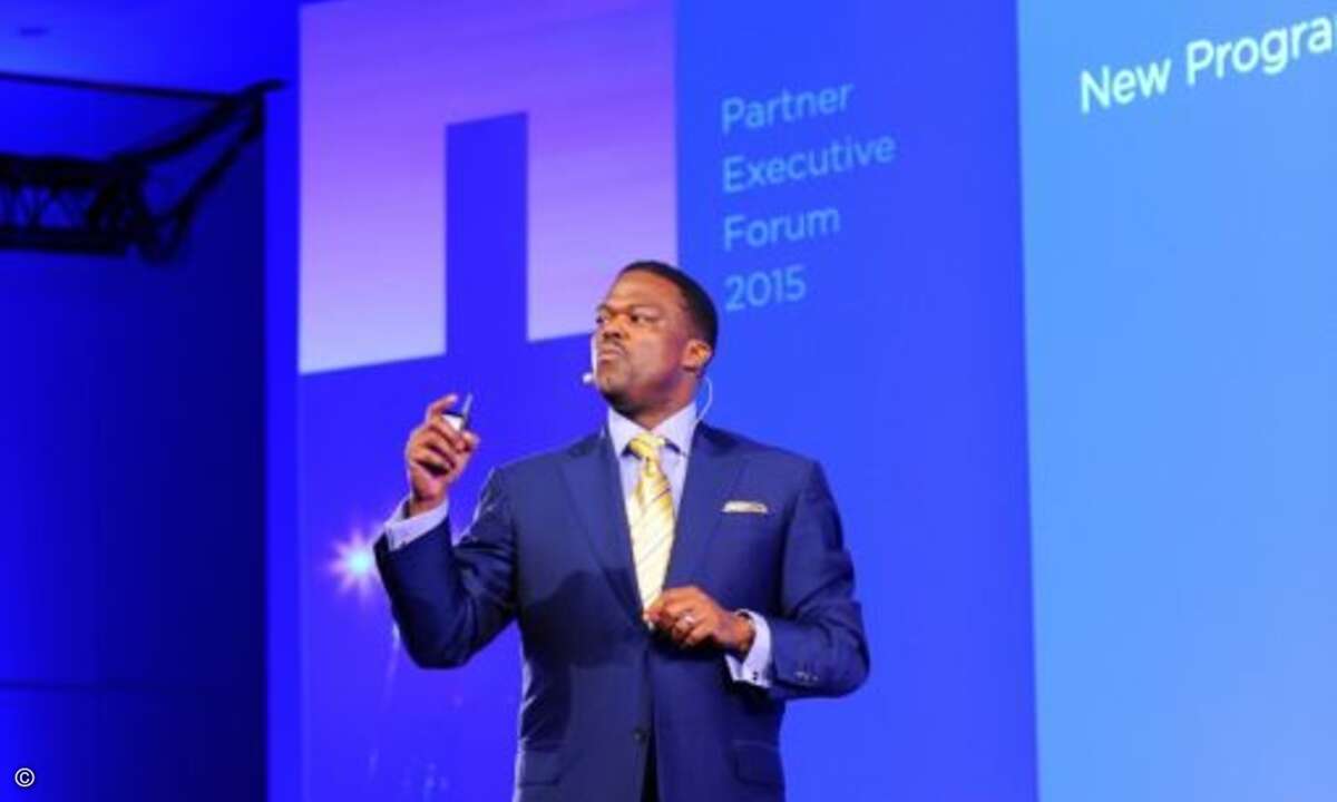 ... von Thomas Stanley, Senior Vice President Global Partner Sales & Alliances, und ... (Foto: NetApp)