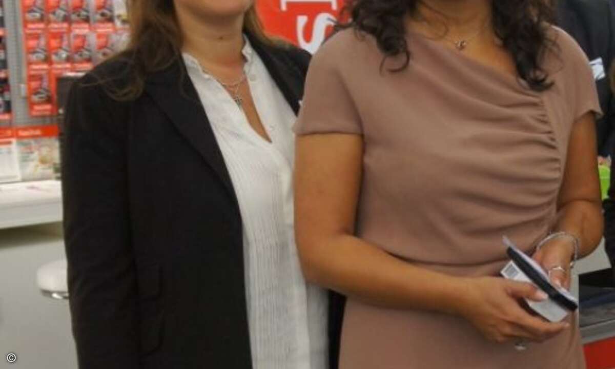 Nadine Stiegler von CRN mit Miriam Franke von Sandisk (Bild: CRN)