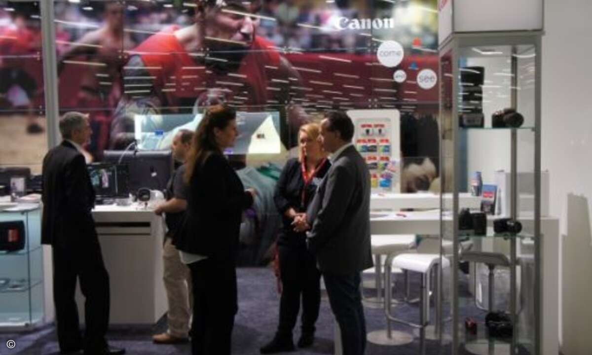 Nadine Stiegler am Canon-Stand (Bild: CRN)