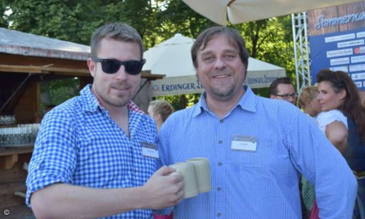 Timo Scheibe und Lars Bube von der CRN testen inzwischen gewohnt unabhängig und kompetent ob Bier in kleinen Maßen wirklich gesünder schmeckt (Foto: CRN)