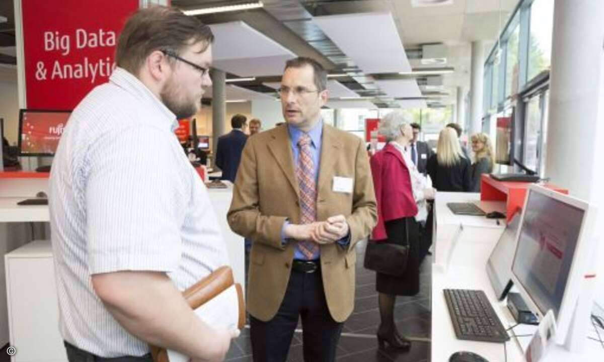 Die Besucher konnten sich vor Ort über die neuesten Fujitsu-Produkte informieren (Bild: Fujitsu)