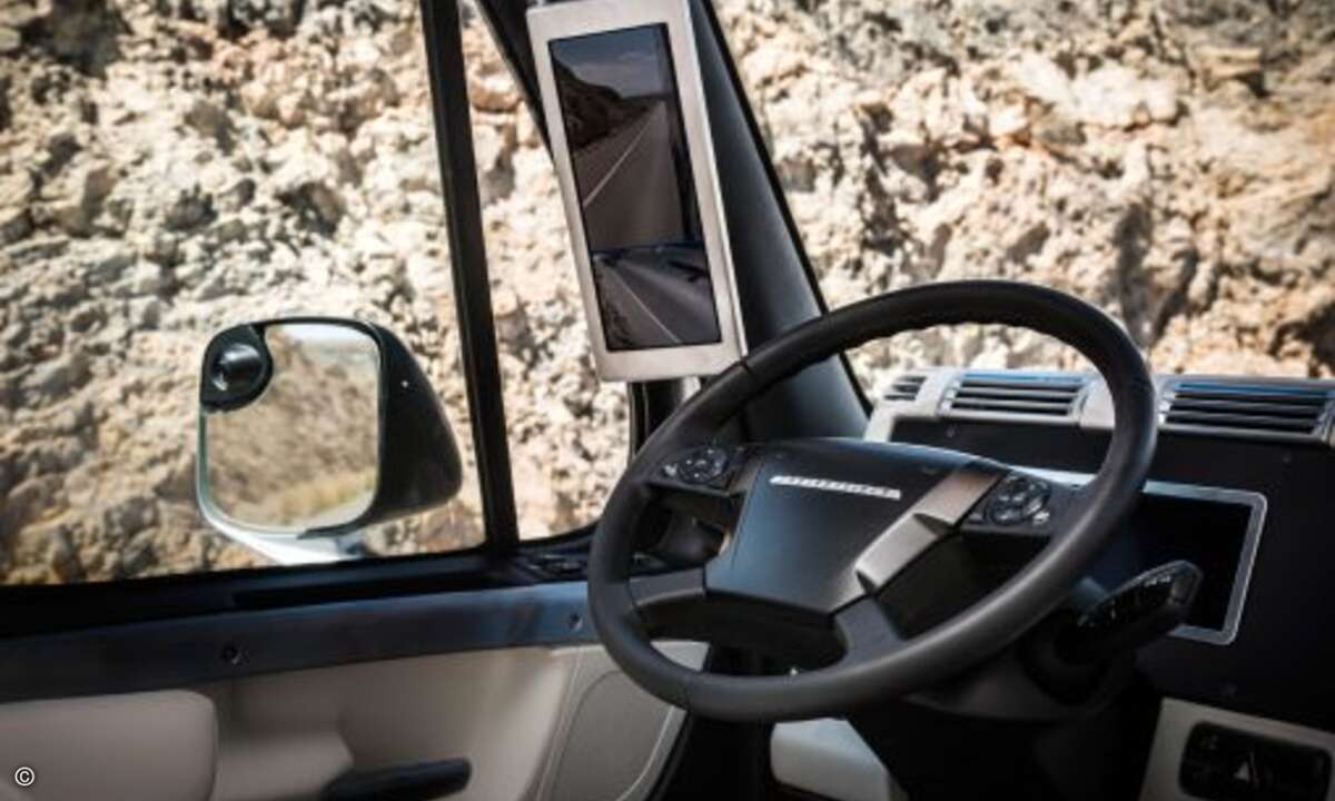 .. die um einige praktische Sicherheitsfeatures wie elektronische Außenspiegel erweitert wurde(Foto: Daimler)
