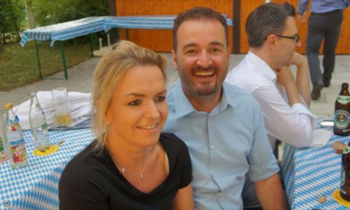 Carolin Schlüter (CRN) zusammen mit Anton Jakob von Samsung (Foto: CRN)