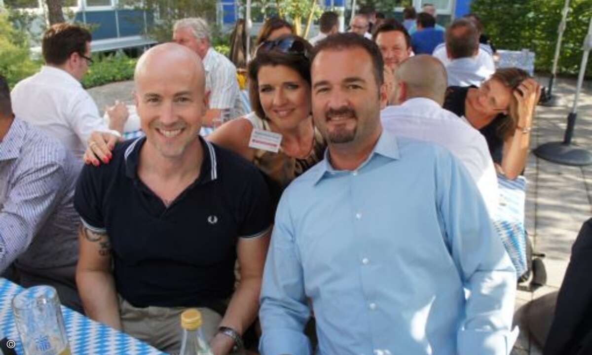 Geballte IT Kompetenz: Bea Köhler-Fricke (Ingram Micro) zwischen Matthäus Hose (WEKA FACHMEDIEN) und Anton Jakob (Samsung) (Foto: CRN)