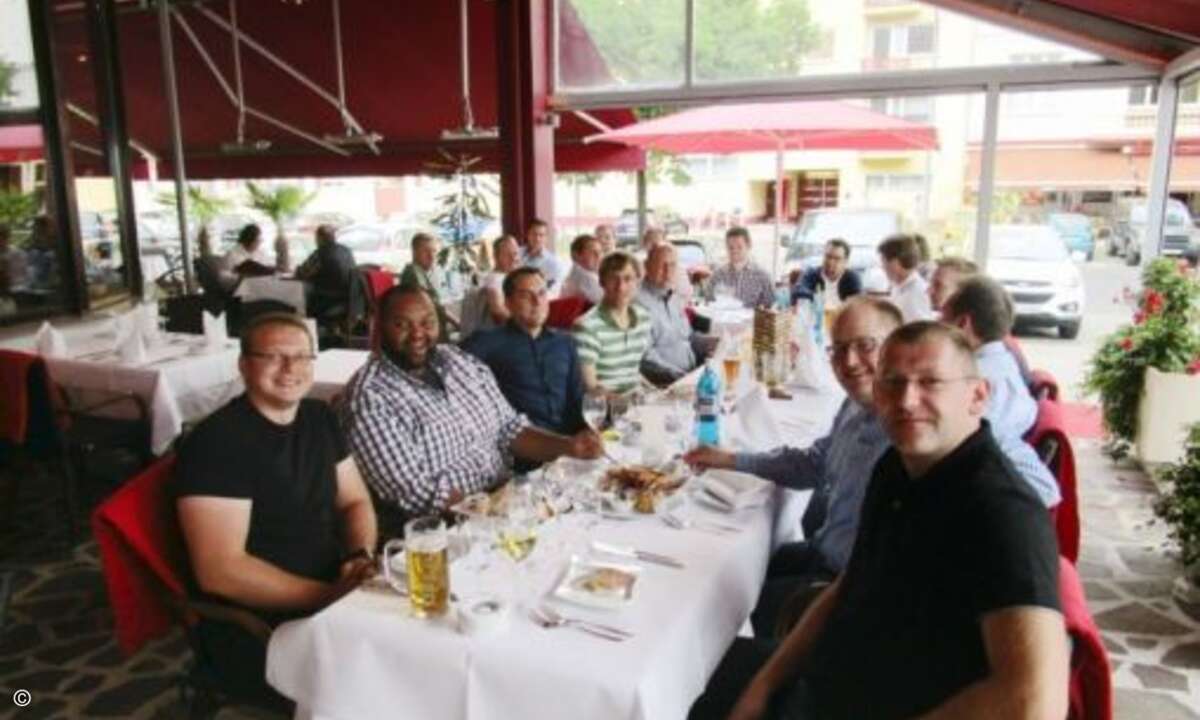 Alle an einem Tisch: Die erfolgreichsten Starface-Partner des ersten Halbjahres