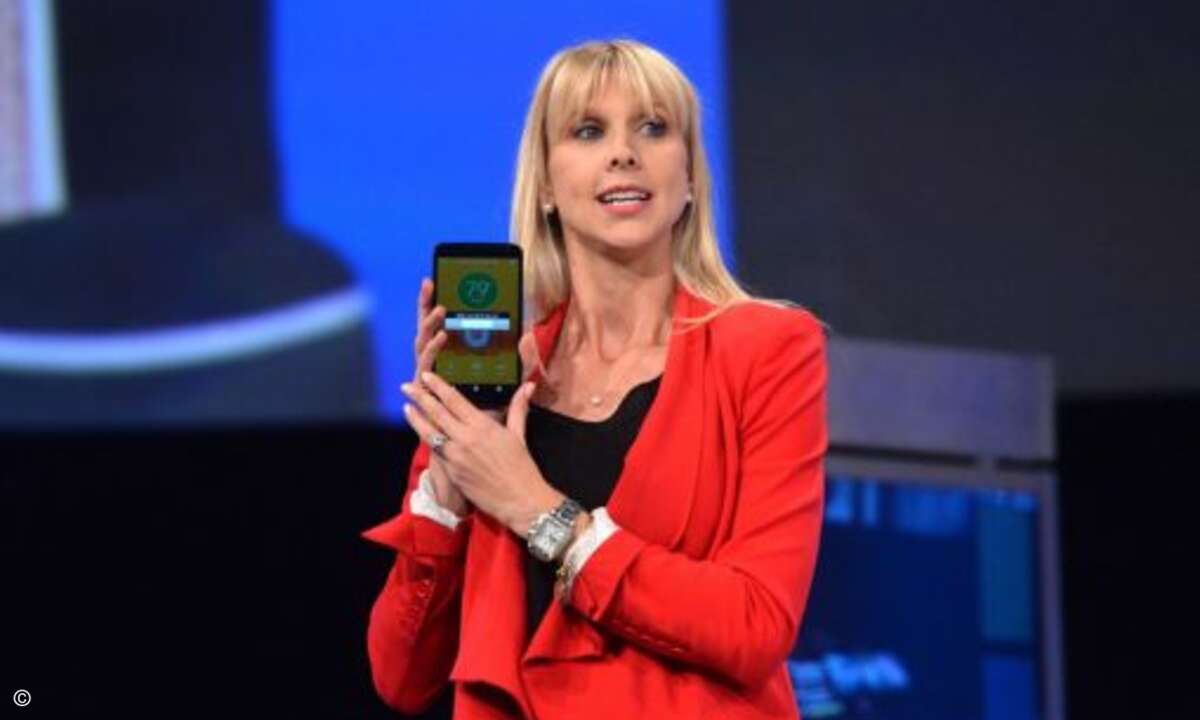 Intel zeigte innovative mobile Anwendungen, darunter ein Device, das per Smartphone Alarm schlägt, wenn das Baby im Kindersitz nicht angeschnallt ist (Bild: Intel)