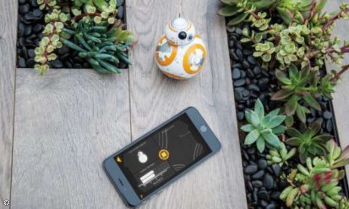 Der kleine Weggefährte kann auch auf Patrouille geschickt werden (Foto: Sphero)
