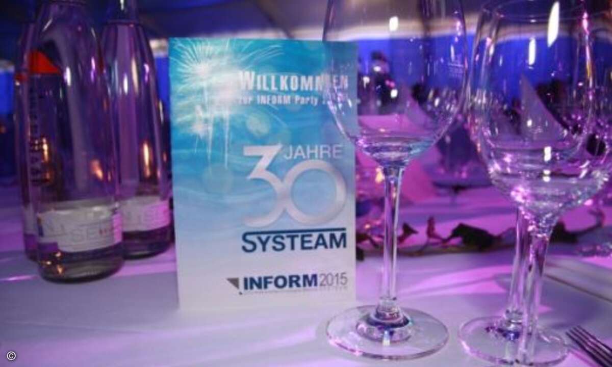 Am Abend ging es zur Geburtstagsgala in den Eventpalast am Nürnberger Flughafen