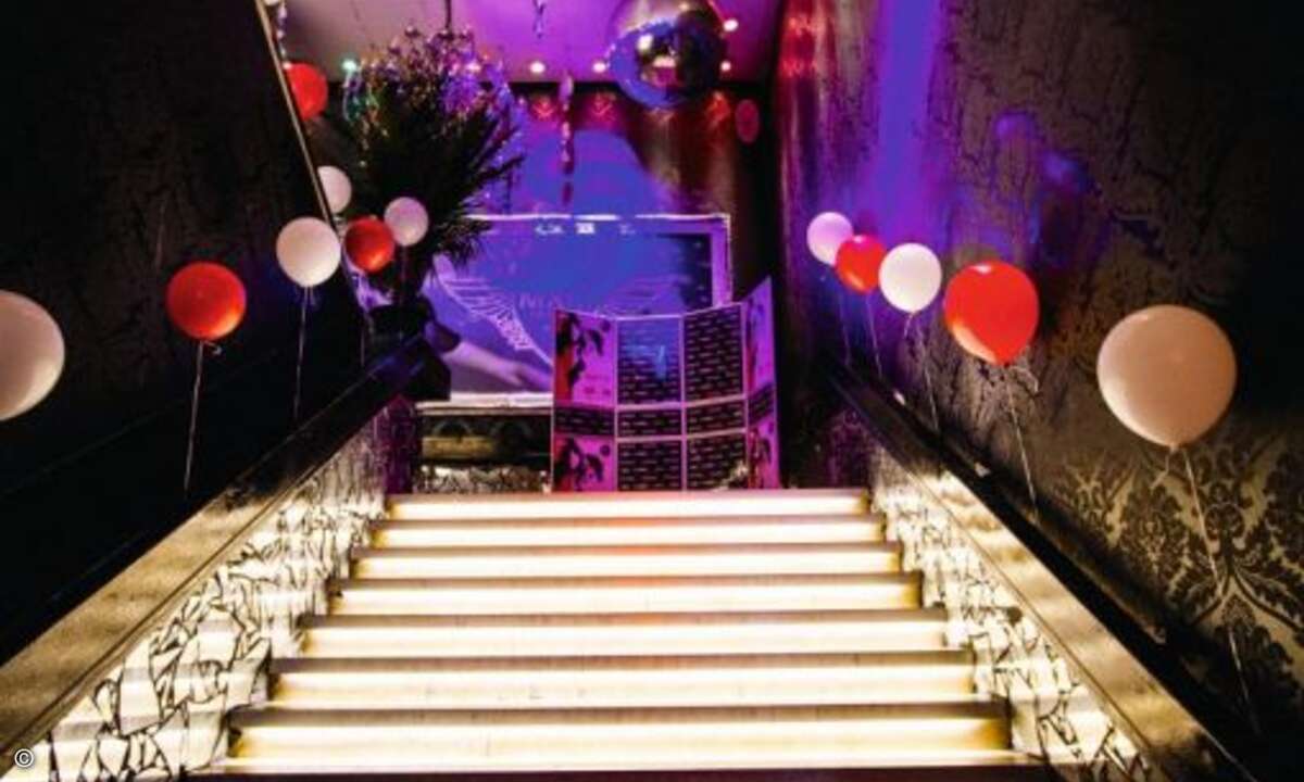 Stairway to Heaven - oder zumindest in den siebten Partyhimmel (Foto: Sandisk)