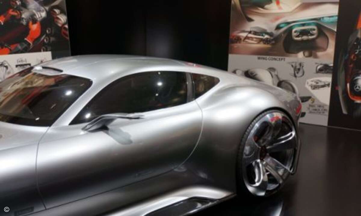 Dezente Alufelgen und ein Kamera-Rückspiegel bei dieser Mercedes-Studie. (Foto: Folker Lück)
