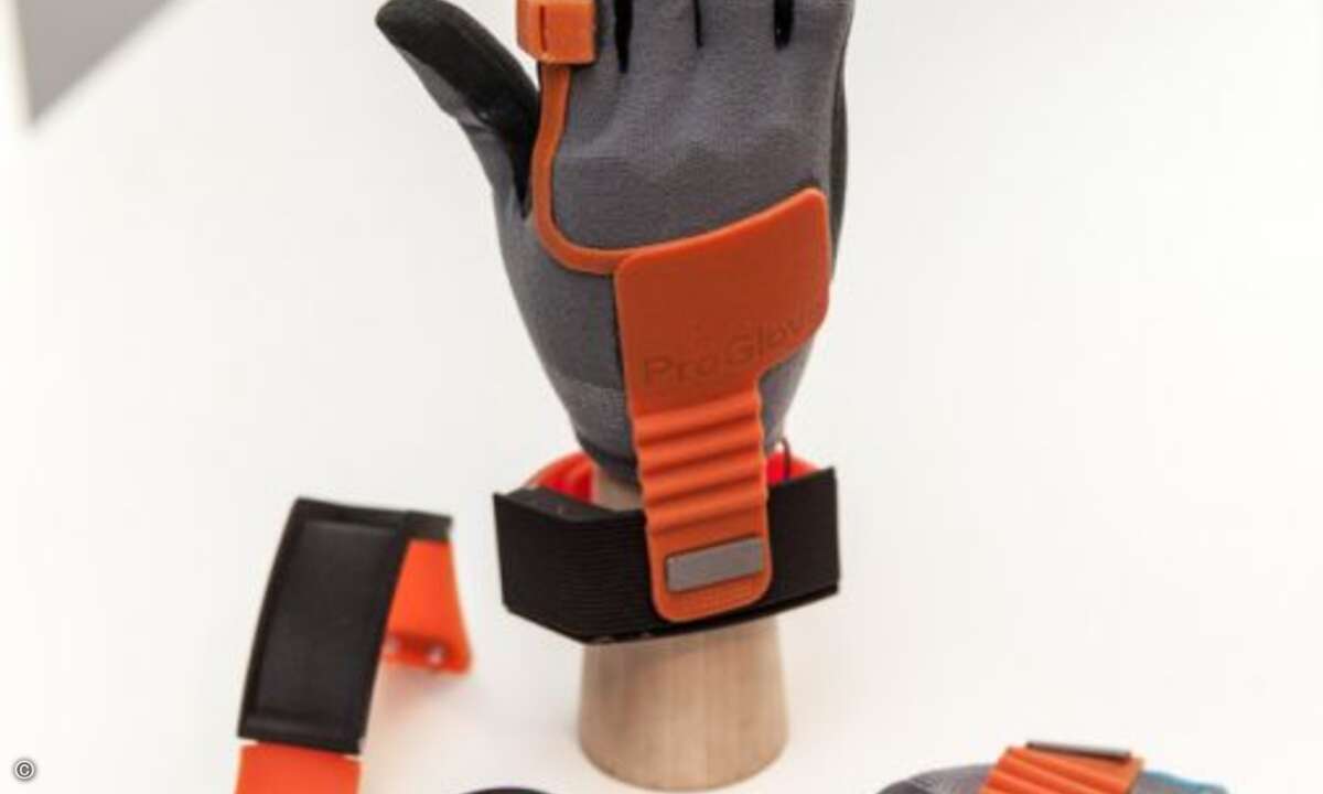 Der smarte Handschuh ist mit Barcode und RFID Scanner und jeder Menge Sensoren ausgerüstet (Bild: ProGlove)
