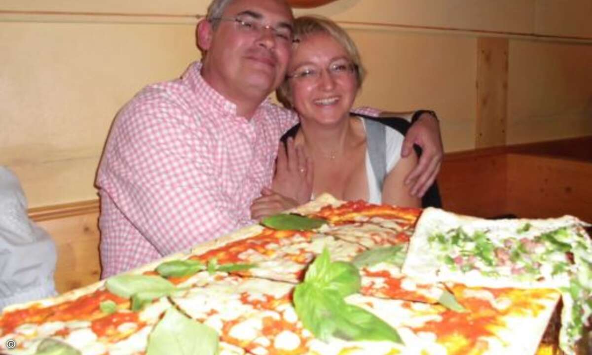 Jürgen Hess (Sysob) und seine Frau genossen die Köstlichkeiten im Café Kaiserschmarrn (Foto: CRN)
