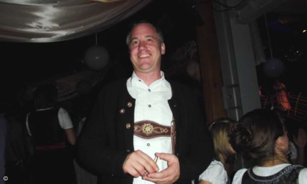 Gastgeber Johannes Haseneder hatte sichtlich Spaß (Foto: CRN)
