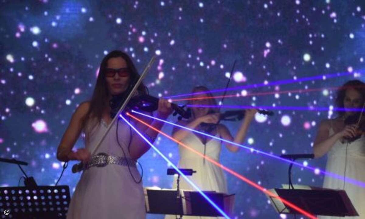 Mit Laserkanonen aus der Geige. Aber Moment mal ...