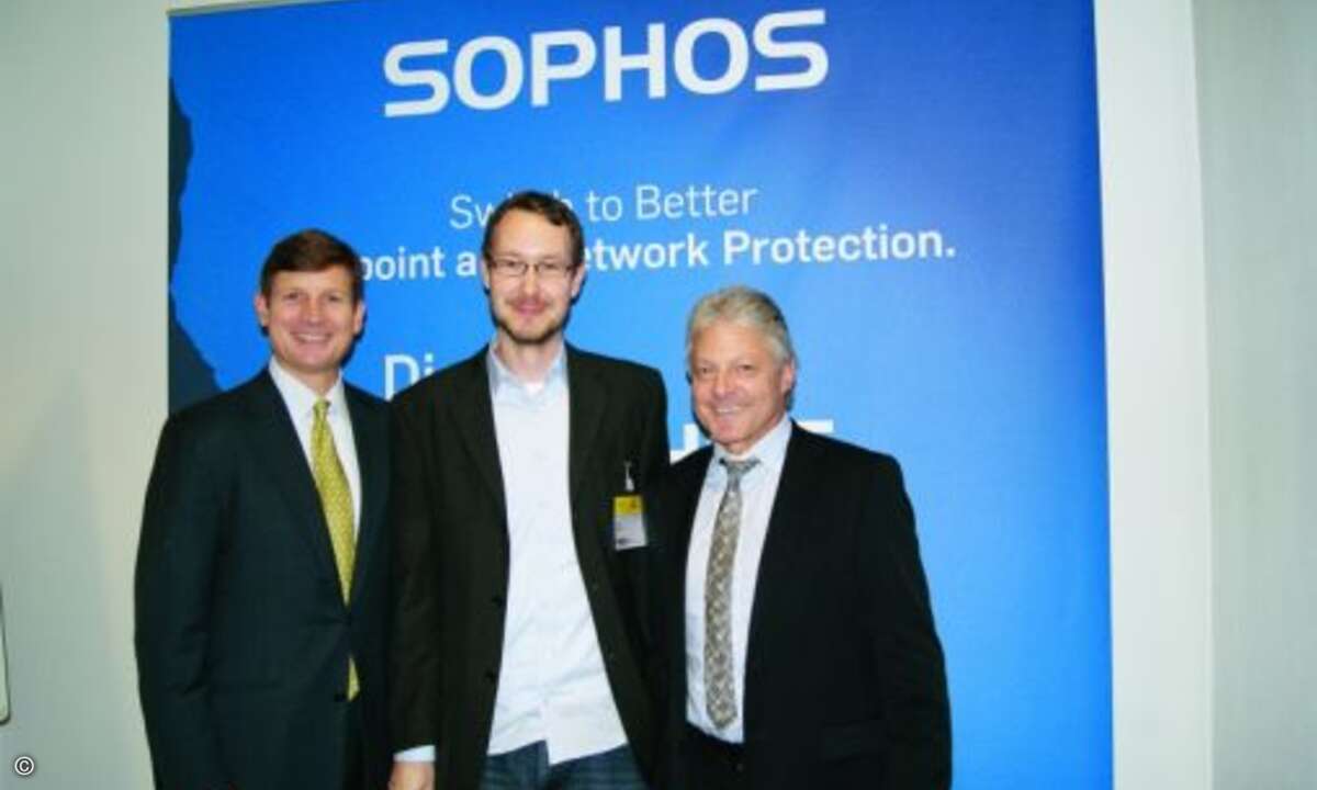 CRN-Redakteur Daniel Dubsky (Mitte) mit Sophos-CEO Kris Hagerman und Karl-Heinz Warum (Sophos) (Foto: CRN)