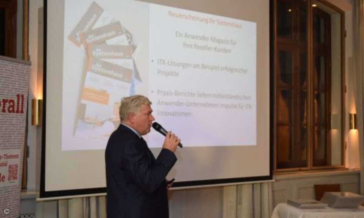 CRN-Chefredakteur Martin Fryba lud die besten ITK-Distributoren zur feierlichen Award-Verleihung nach München (Foto: CRN)