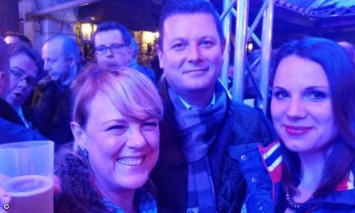 Reiner Schwitzki, Sprecher der Also-Geschäftsführung, mit Janet Spacey und Sabrina Hoefs (Bild: CRN)