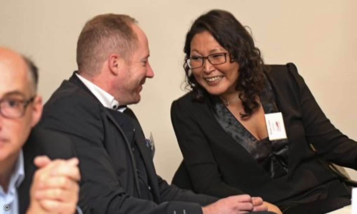 Auch SanDisk war mit Sascha Böhmer und Miriam Franke vertreten (Foto: CRN)