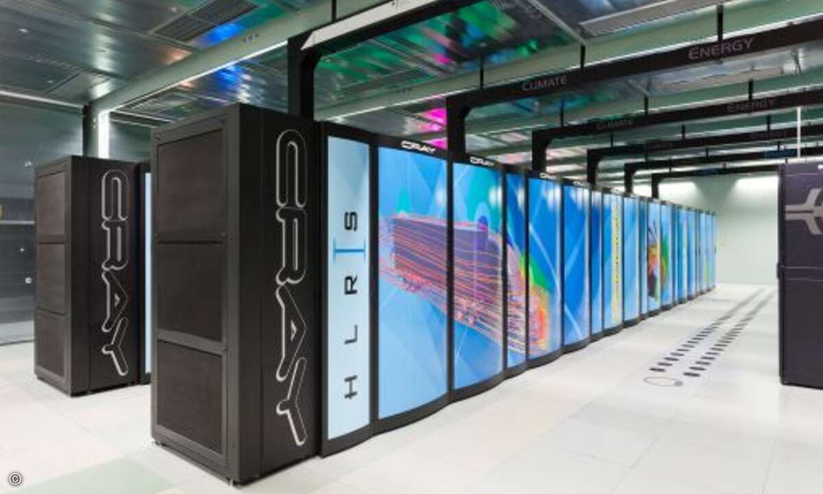 Platz 8: HazelHen 
TFLOPs (Linpack): 5.640
Prozessoren: Intel Xeon E5-2680v3 12C 2.5GHz, Aries interconnect 
Kerne: 185.088
Hersteller: Cray (XC40) 
(Foto: Hoechstleistungsrechenzentrum Stuttgart)