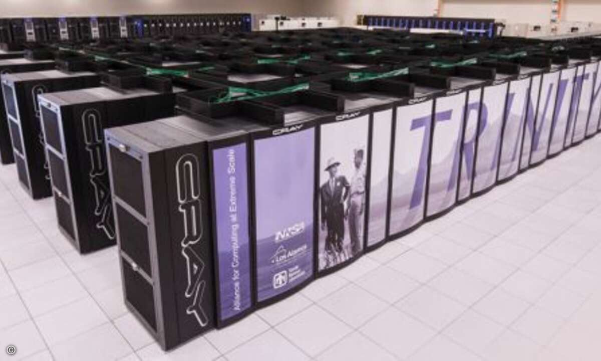 Platz 6: Trinity 
TFLOPs (Linpack): 8.100
Prozessoren: Intel Xeon E5-2698v3 16C 2.3GHz, Aries interconnect 
Kerne: 301.056
Hersteller: Cray (XC40)
(Foto: Los Alamos National Laboratory)
