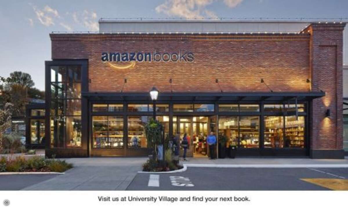 Der erste Amazon Books Store von außen (Foto: Amazon)