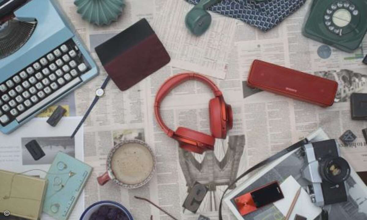 Zu den Neuerungen in Sonys High-Resolution-Audio-Sortiment gehört eine neue Familie von h.ear- Kopfhörern (Bild: Sony)