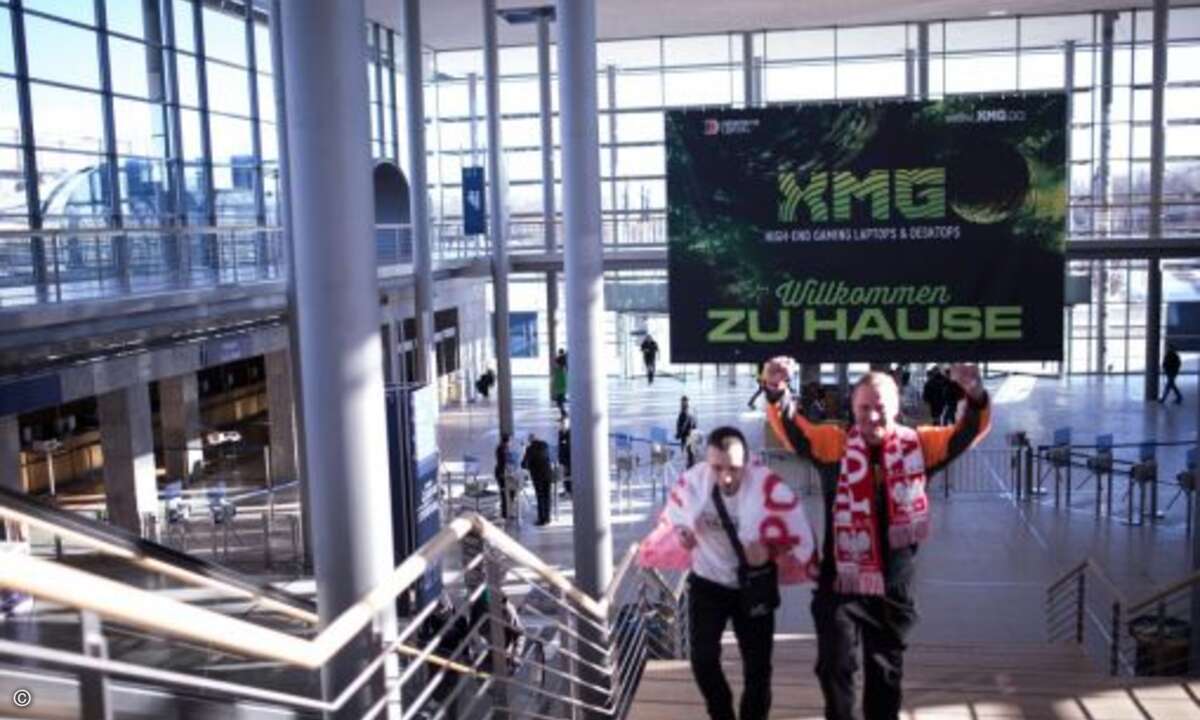 Die XMG-Schmiede Schenker Technologies feierte quasi ein Heimspiel: Der neue Firmensitz liegt in Sichtweite des Leipzig Messegeländes (Bild: Peter Reichelt)