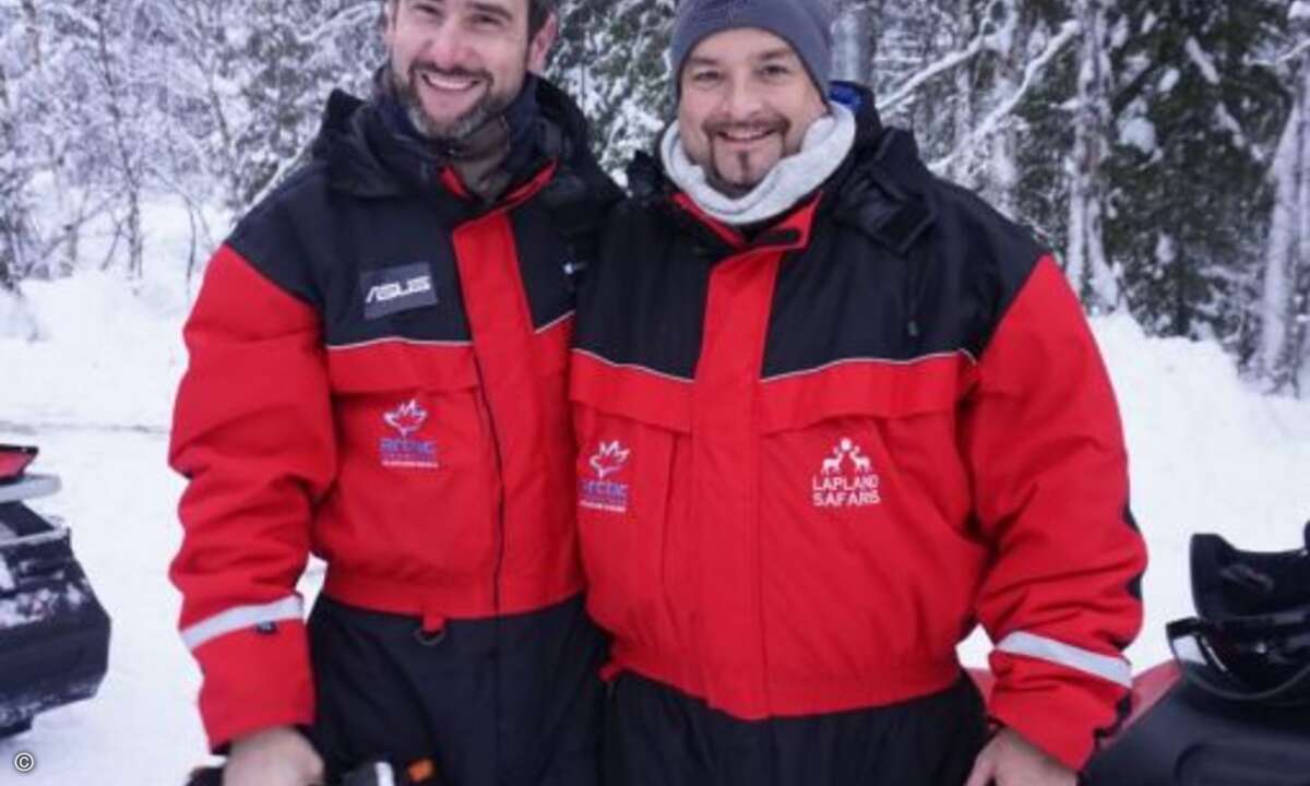 Michael Zehr von Cab Solutions und Torsten Pawlika von Schmidt & Partner hatten Spaß bei der Schneemobil-Tour (Bild: Asus)