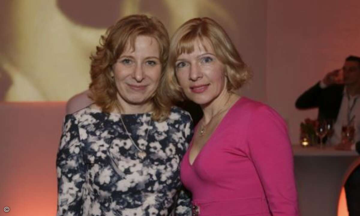 Larissa Salomon von ikomm und Sabrina Vogl von der ACP (Foto: Kaspersky)
