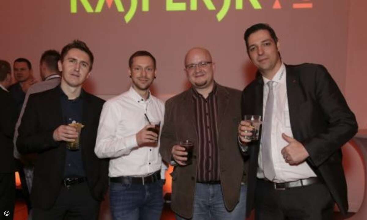 Daumen hoch für einen gelungenen Partner Kick-off (Foto: Kaspersky)