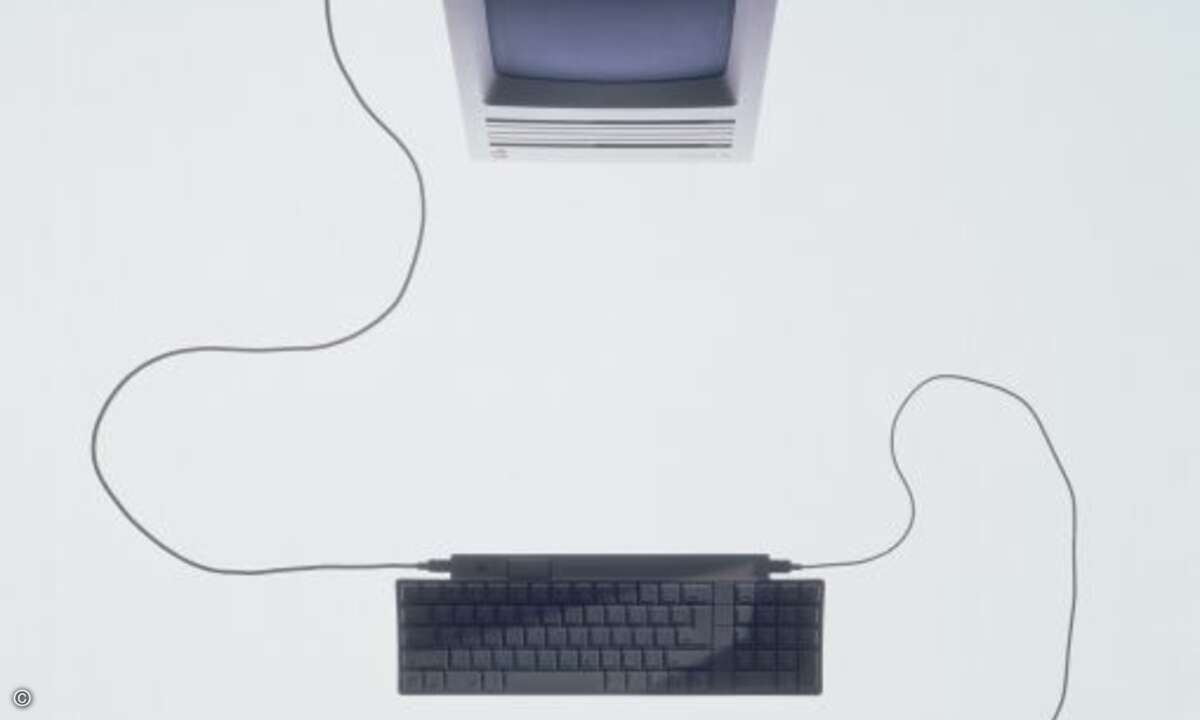 Der Macintosh SE von 1984 war bereits zukunftsweisend (Foto: Dietmar Henneka / Hartmut Esslinger und frog team / Arnoldsche Art Publishers »Genial Einfach«)