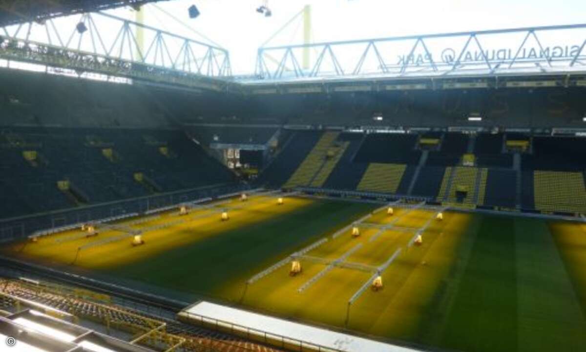 Der Dortmunder Signal Iduna Park war die zweite Station der Roadshow (Foto: Novastor)