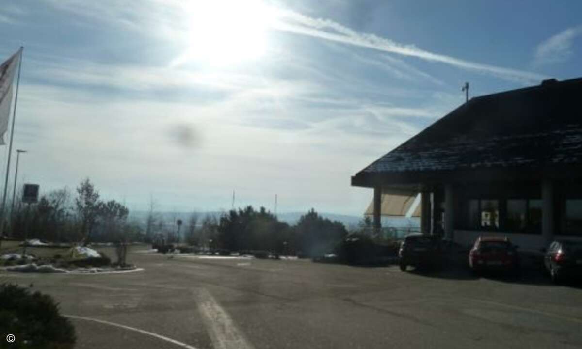 Frisch, aber sonnig war es auch beim Schweizer Termin in Egerkingen (Foto: Novastor)
