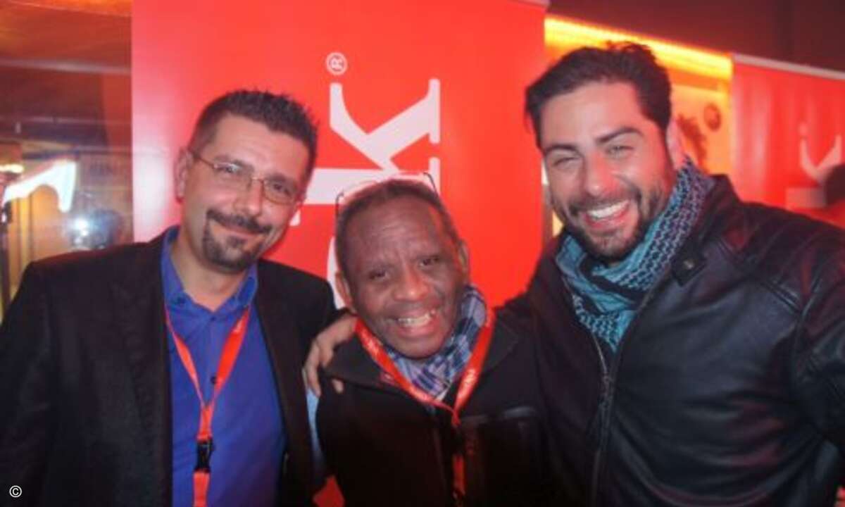 von links nach rechts: Bogdan Kruszewski zusammen mit Raymond Huawë (beide Bluechip) und Timo Kusian (Markensturm) (Foto: CRN)