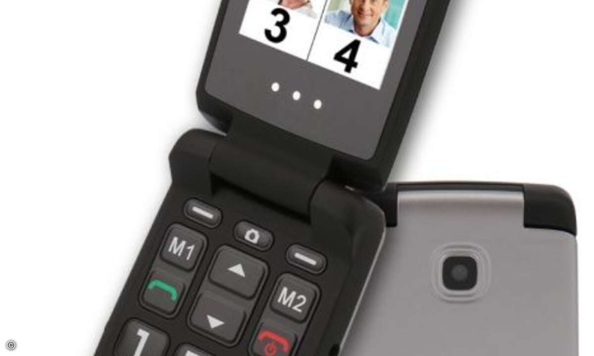 Olympia zeigte auf der CeBIT unter anderem neue Mobiltelefone mit Großtasten, wie das »Classic, das mit Hörgeräten kompatibel ist (Bild: Olympia)