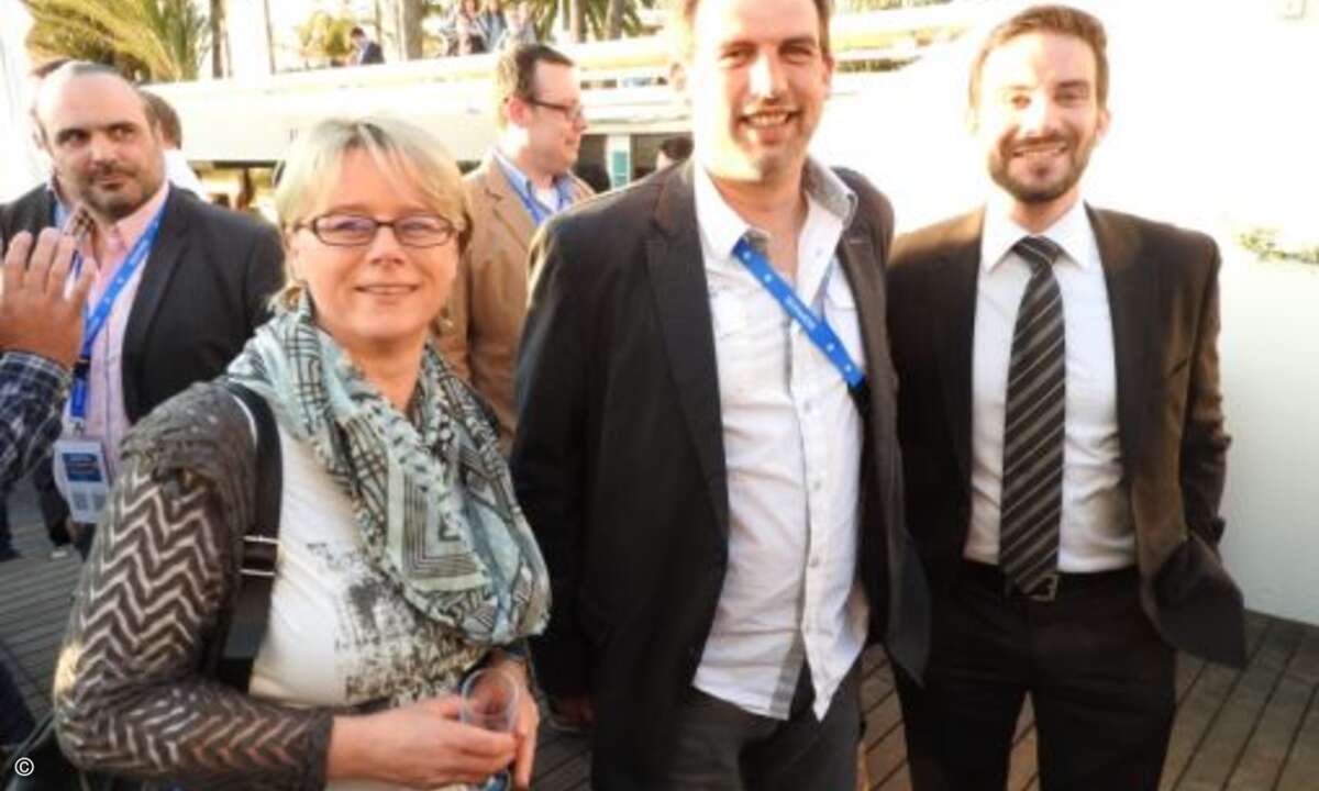 Petra Weiß und Jörg Popp von Controlware zusammen mit Marco Richter von Sophos (Foto: Sophos)