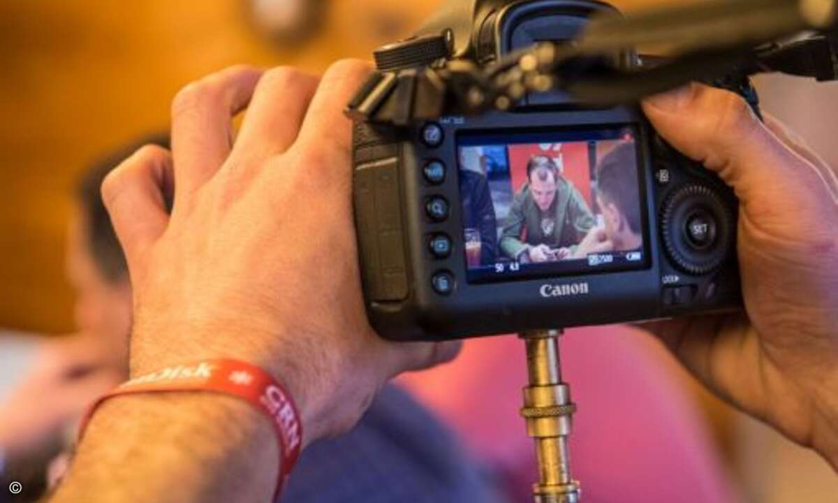 Felix Bechmann von Lable the Cable als Fotomodell (Foto: SanDisk / Marcel Lämmerhirt)