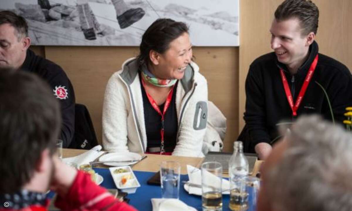 Miriam Franke (SanDisk) mit Stefan Adelmann (funkschau) (Foto: SanDisk / Marcel Lämmerhirt)