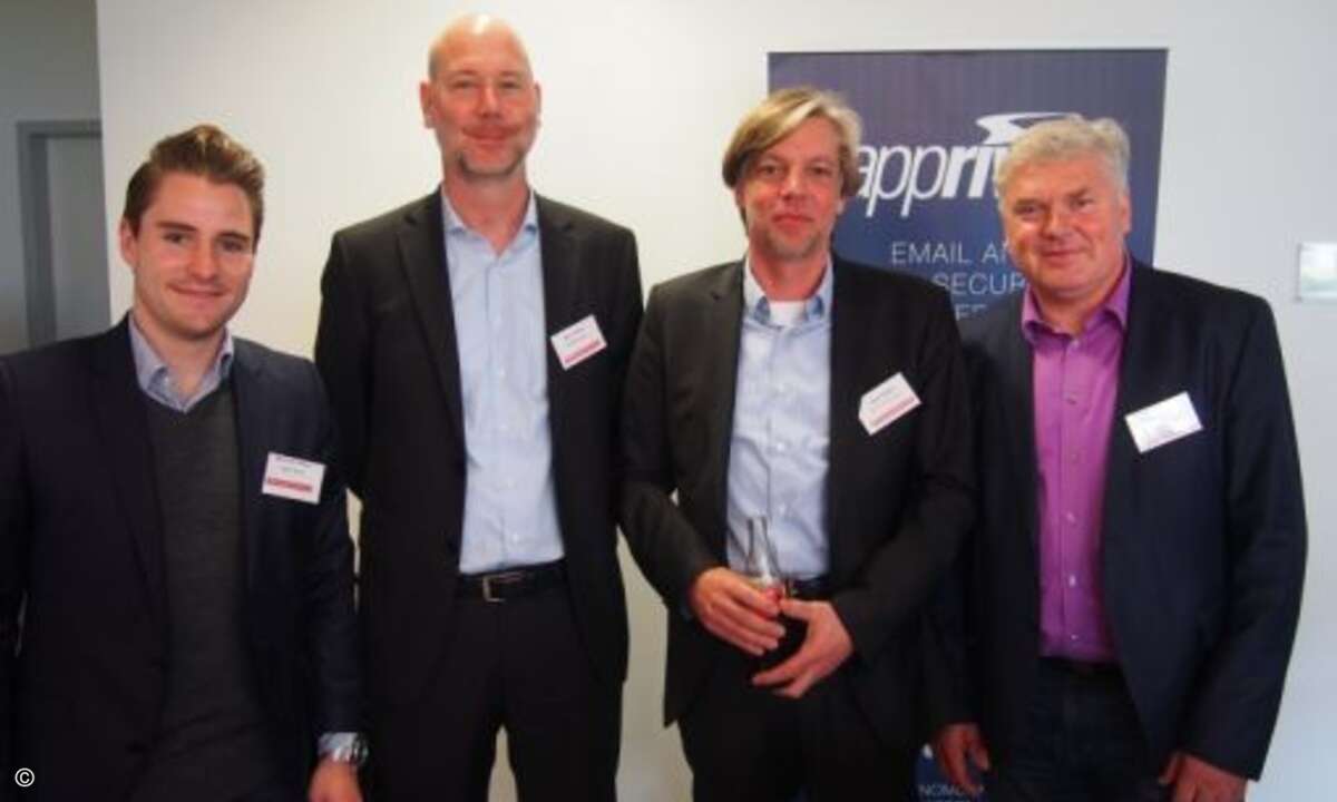 Maximilian Wieser (Ingram Micro), Marc Fischer (Ebertlang), Maik Wetzel (Eset) und Martin Fryba (CRN) (Foto: CRN)
