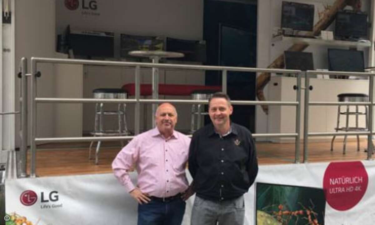... wie LG Business Development-Manager Heinz-Dieter Speidel und LG Marketing-Chef Frank Sander (v.l.n.r.) (Foto: Redaktion CRN).