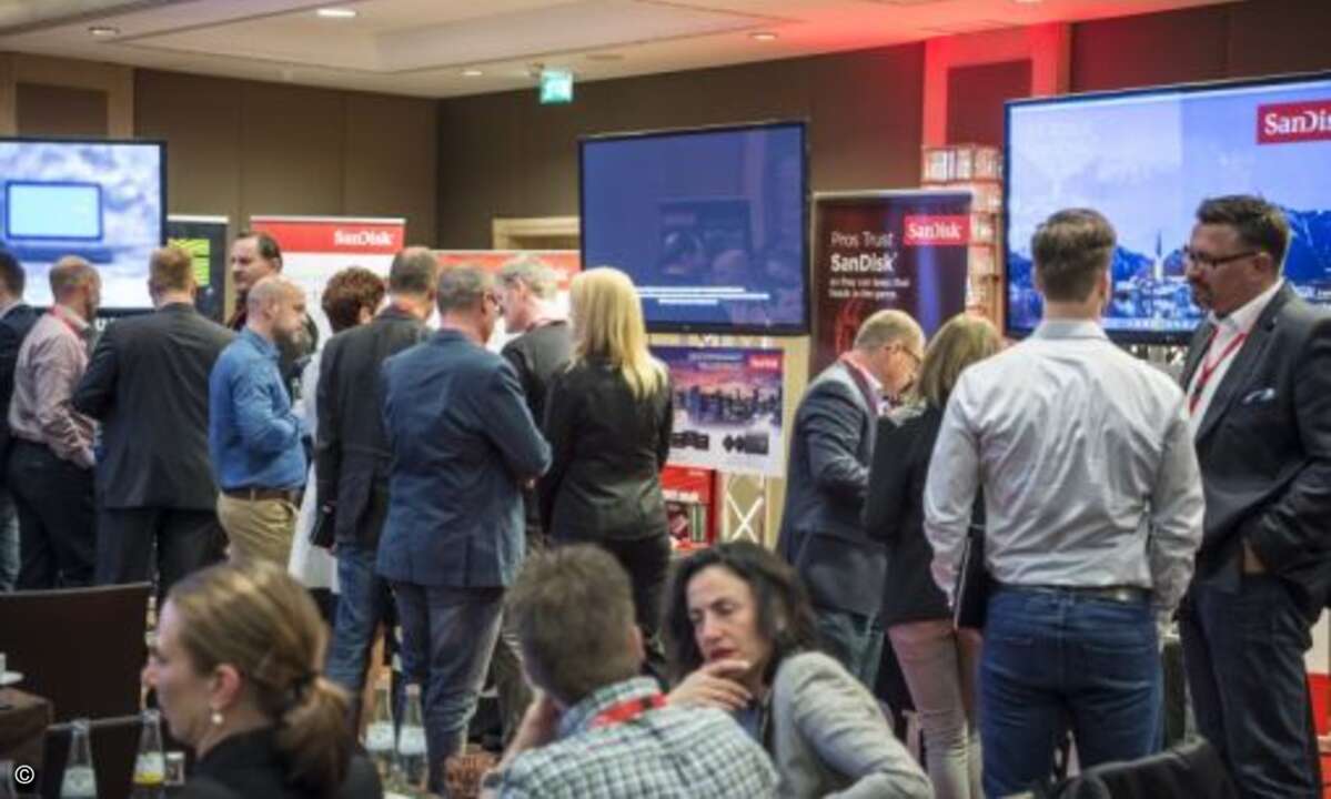 Im Workshop-Bereich konnten die Partner alle Sandisk-Produkte selbst ausprobieren und… (Foto: Marcel Lämmerhirt / Sandisk)