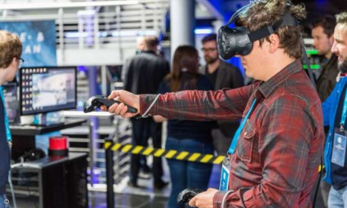 In den Deep Sea Labs konnten Besucher Devices wie die HTC Vive ausprobieren (Foto: Shopware)