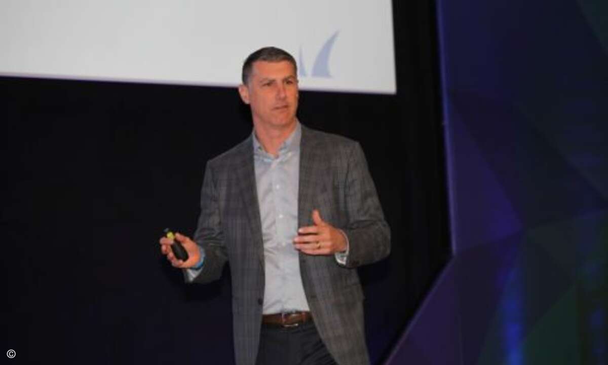 Der offizielle Teil begann dann mit CEO BJ Jenkins, der einen Ausblick auf die nächsten Monate gab (Foto: Barracuda Networks)