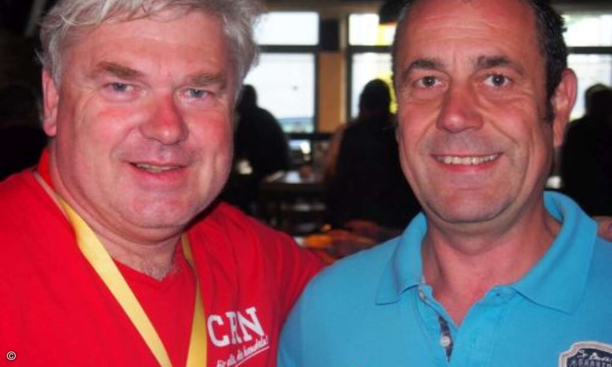 CRN-Chefredakteur Martin Fryba und Dennis Nicola (Prokom) (Bild: CRN)