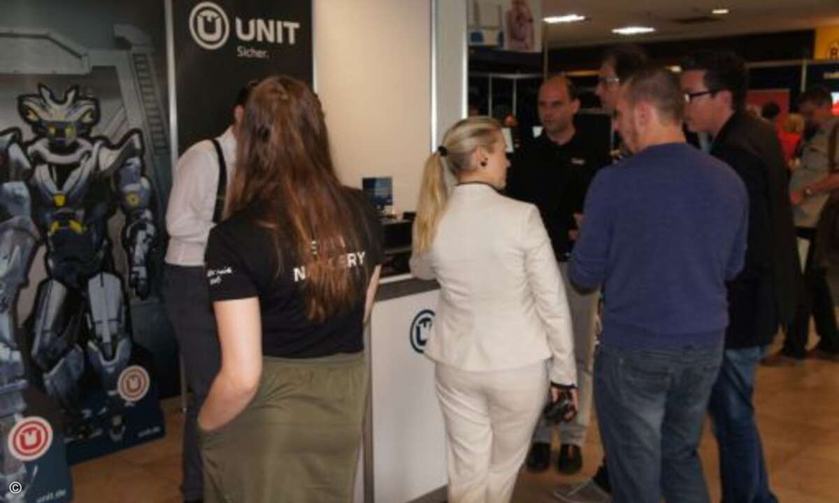 Janna Grosse an ihrem Unit-Stand (Bild: CRN)